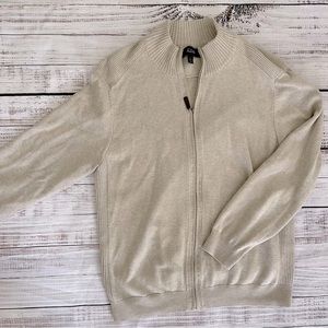 Men’s zip up sweater